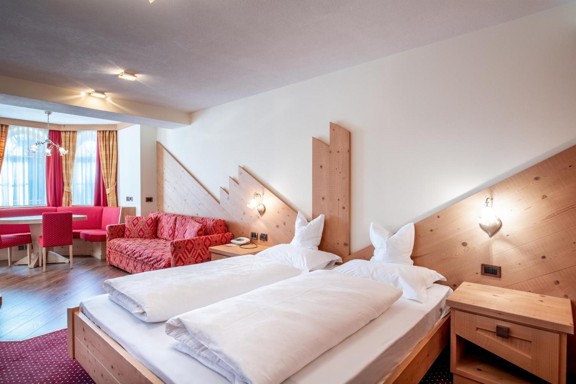 Rene Dolomites Boutique Hotel Pozza di Fassa Zewnętrze zdjęcie